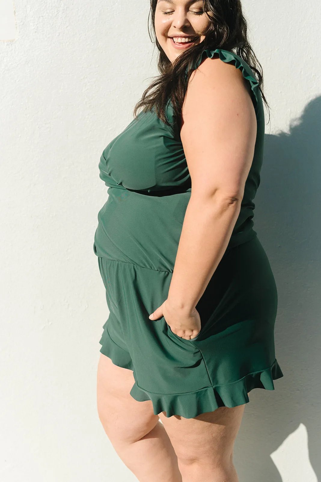 Agnieszka – Kostium kąpielowy z falbanami i wsparciem biustu