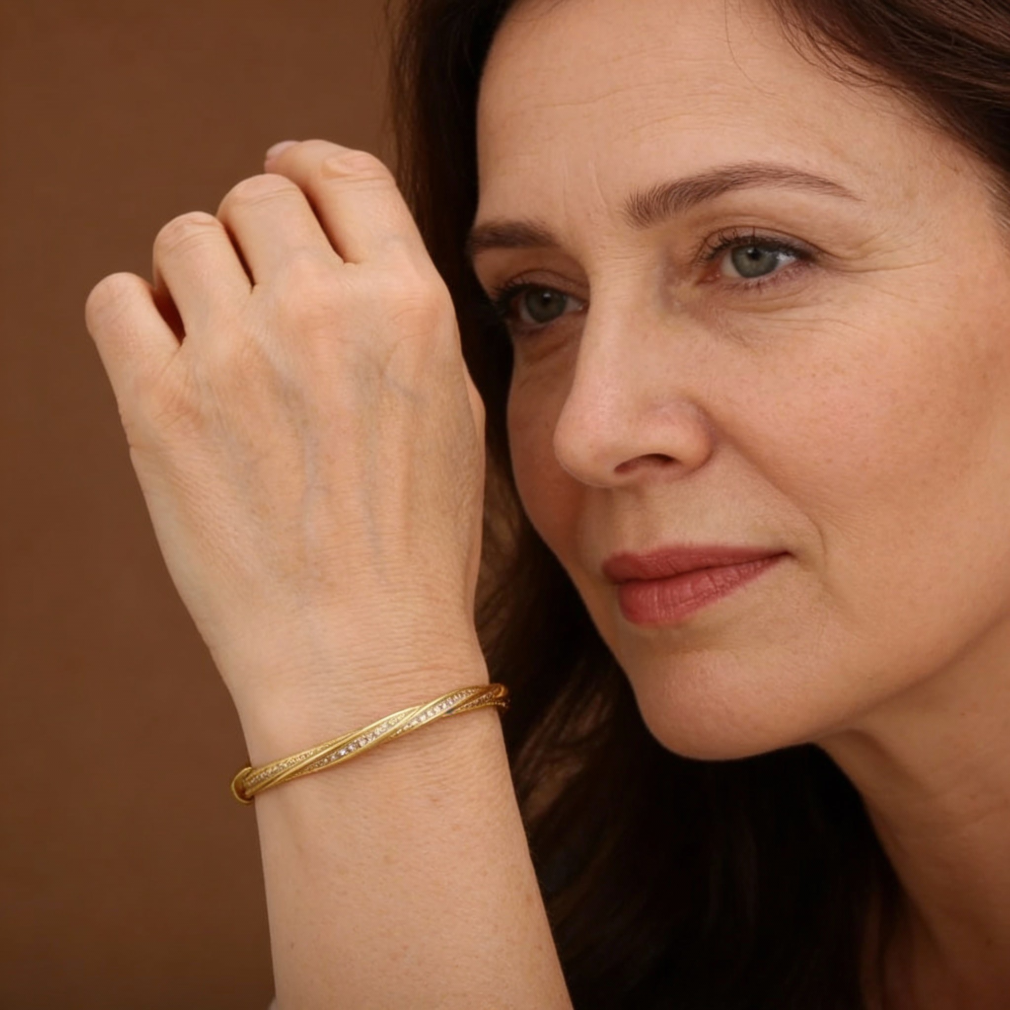 Elegancka Dwurzędowa Bransoletka Kryształowa ze Złotem